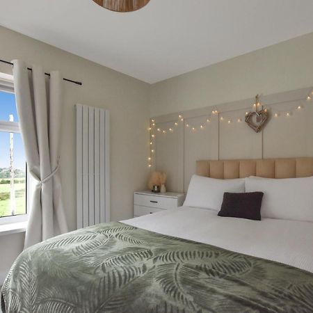A Spacious Home From Home With Spectacular Views Heywood Kültér fotó
